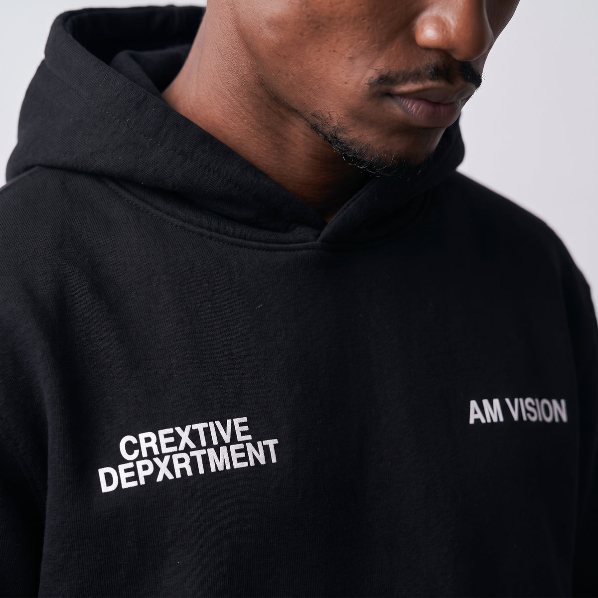 Hoodie The Iconography AM VISION en estudio, foto 2