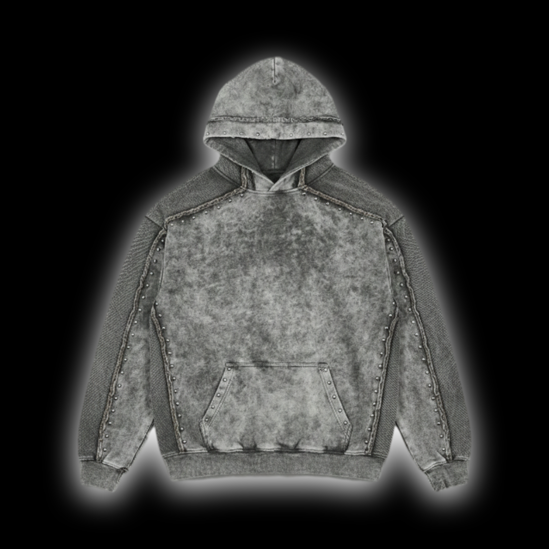 Hoodie algodón alto gramaje, con 300 taches metalicos, excelente fit y horma
